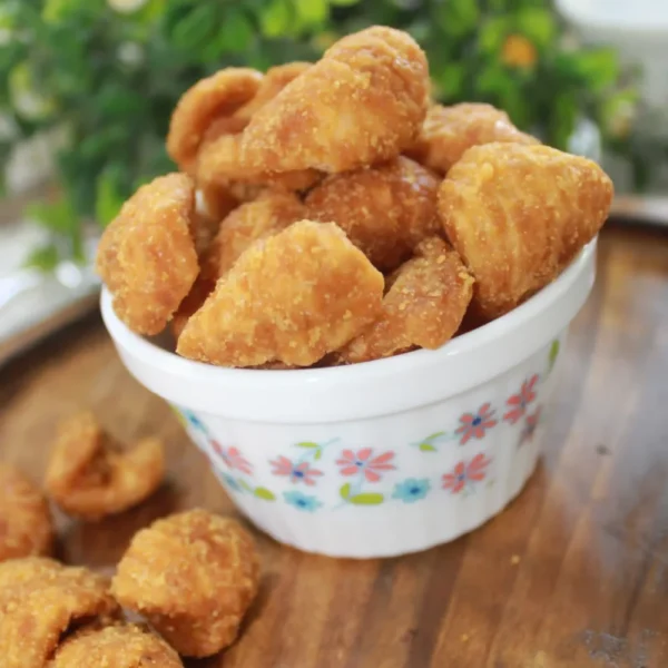 Jaggery Shells (బెల్లం గవ్వలు)